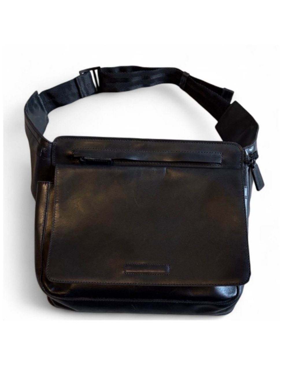 Kenneth Cole Black Leather Messenger Carry All Belt Bag